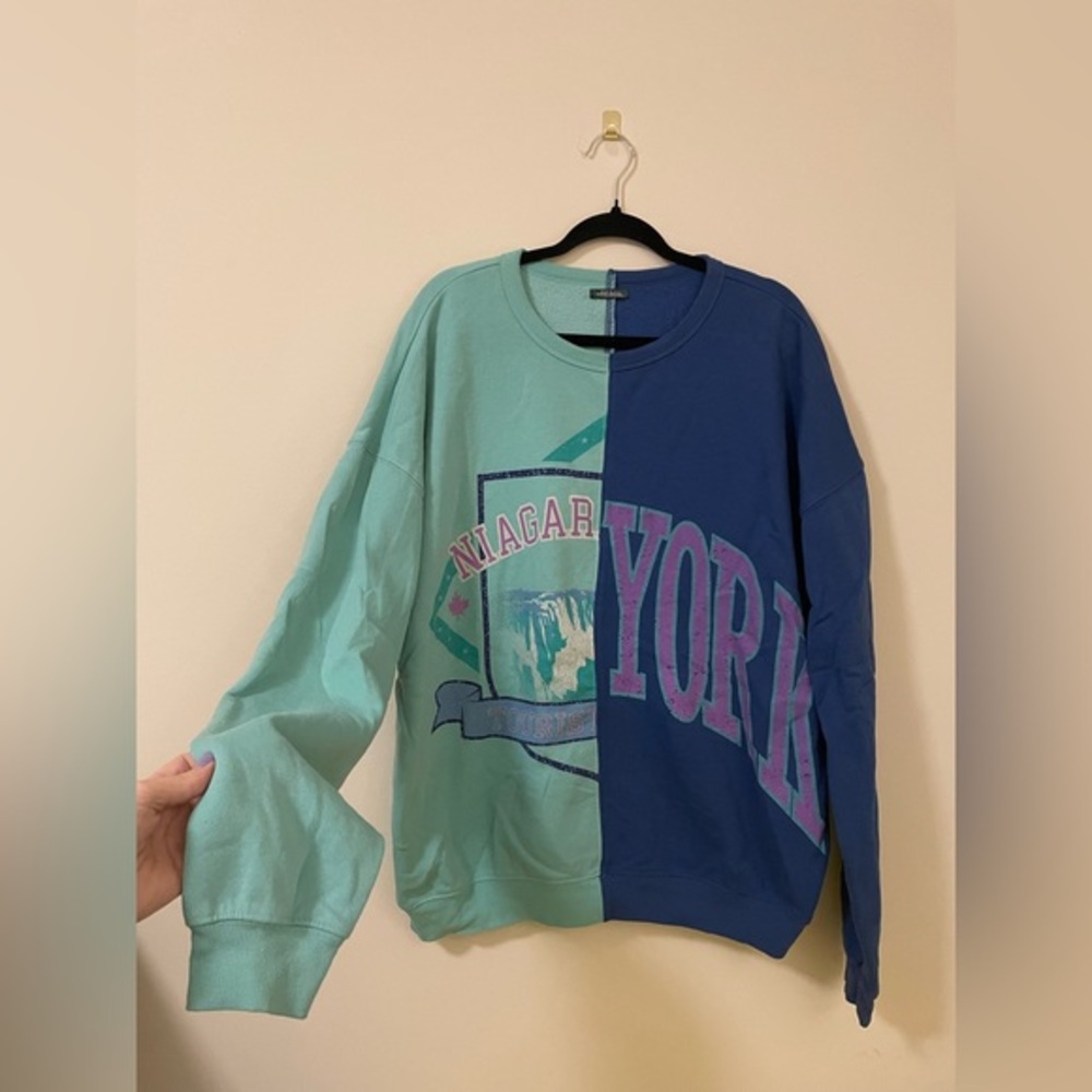 Wild Fable Two-Tone Niagara/York‎ Location Sweatshirt - Picture 2 of 9
